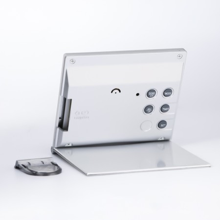 Electronic desktop watches: calendar, alarm clock, thermometer, 8.8 x 7.8 cm, CR2025-2