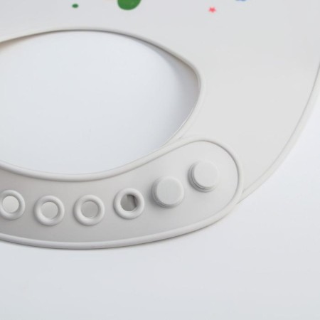 Silicone bib, on buttons, with a kit pocket, gray/white color-2