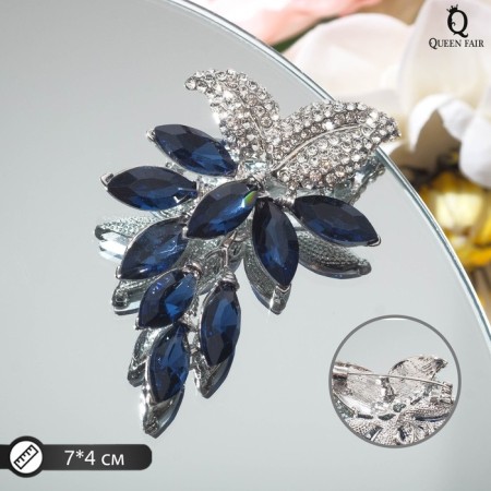 Brooch "drops" bunch, white-blue color in silver