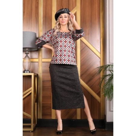 Female suit, size 46-16