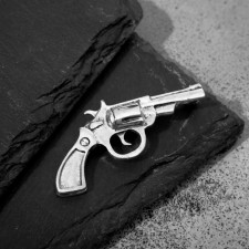 Brooch 