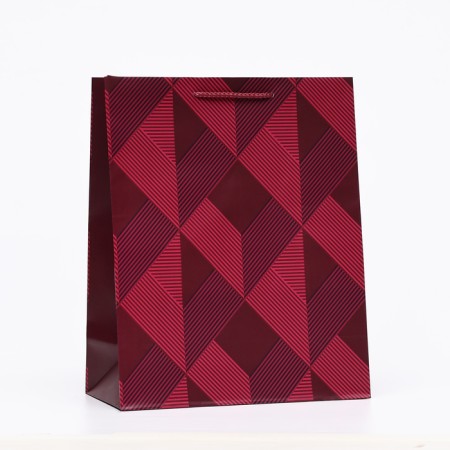 Gift Package "Red Romb", 26 x 32 x 12 cm