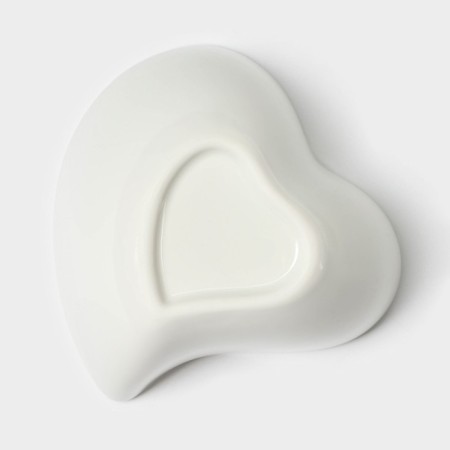 A set of ceramic saucers on the bamboo stand Bellatenero “Heart”, 4 objects: 125 ml, white color-7