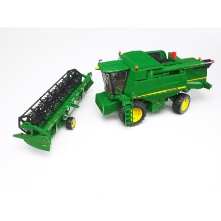 John Deere T670i combine-9