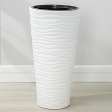 Kashpo for flowers with an insert 