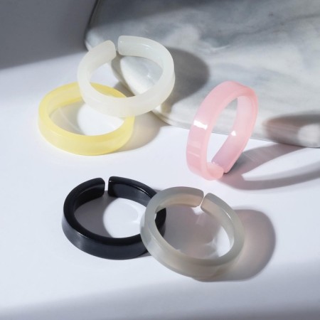 Set 5 rings from acrylic "Neon", color, size 17.5-18-1