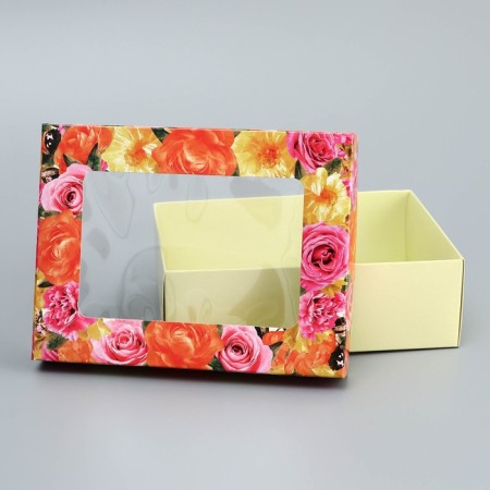The box is folding, the lid is, "flowers", 16.5 x 12.5 x 5.2 cm with a window-4