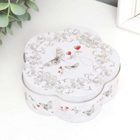 Casket "Butterfly with hearts" 12x12.5x5 cm-2