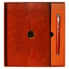 Organizer on the rings of A6+, 80 sheets, leatherette, with a valve, a line, with a handle, in a gift box, brown