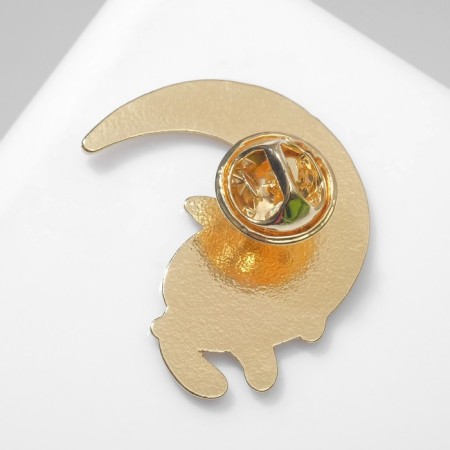 Icon "cat" on the moon, black and white color in gold-2