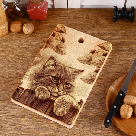 Board from the massif “cat”, rectangular, 18 × 28 cm No. 187