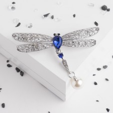 Brooch 
