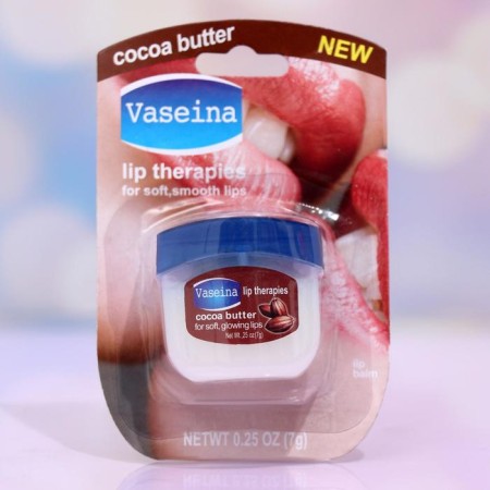Cosmetic Vaseline for lips with cocoa