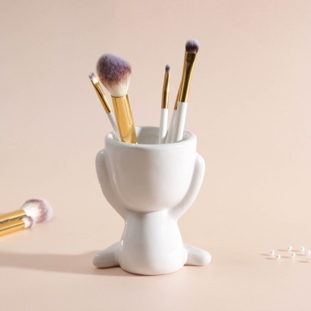 Interior subject "Mr. Green" A lover of silence 11.1*9.7*8.5 white ceramics-2
