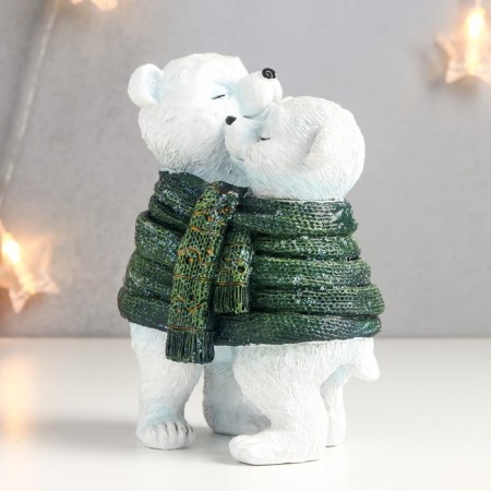 Polystone souvenir "White bears wrapped in a knitted scarf" 16x8x11.5 cm-1