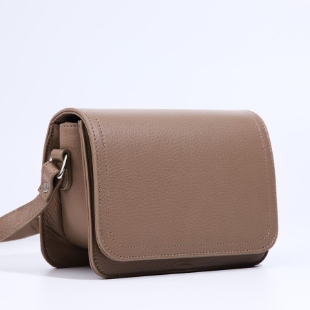 Bag Medvedkovo on a magnet, a long belt, beige color-2