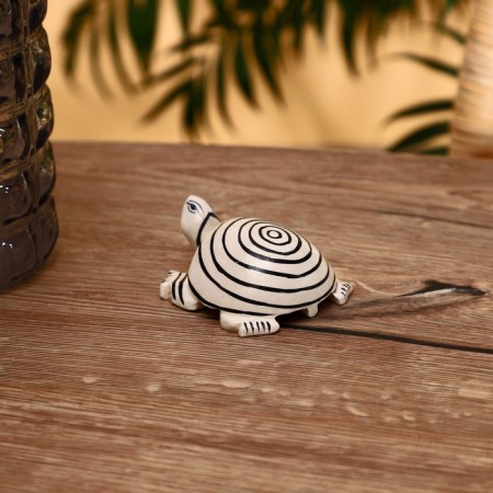Souvenir "Striped Turtle" wood 8 cm-2