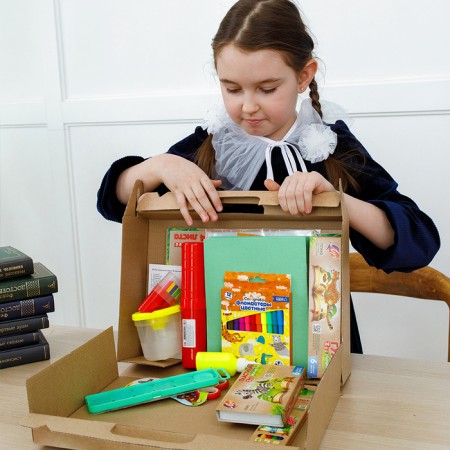 A set of first grader 44 items "ZOO", beam-23