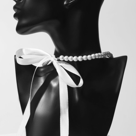 Choker "New Style" pearls with a tie, white color 40 cm