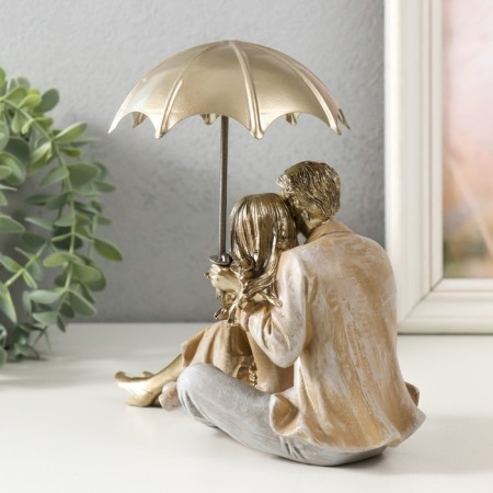 Polystone souvenir "A couple in love under an umbrella - tenderness" Beige 18x18x10 cm-2