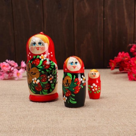 The nesting doll 3 puppet "Dasha" with God's cow, 11cm, manual painting.