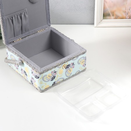 Casket for needlework "Kittens on Torma" 20x20x11 cm-3