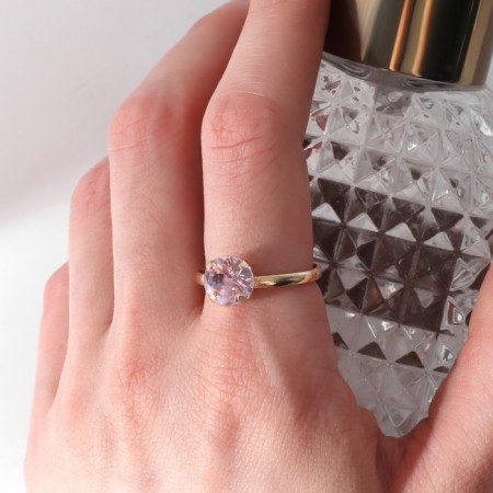 Ring "Wealth" single, pink color in gold, dimensionless-2