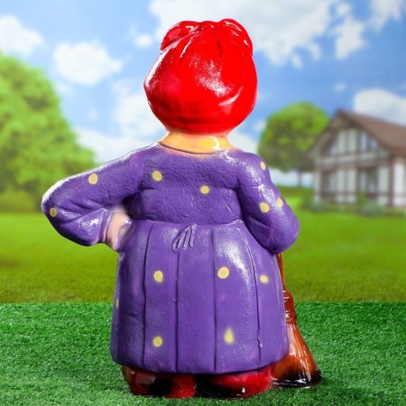 Garden figure "Mother -in -law with a broom average" 59x40x25cm mix-11