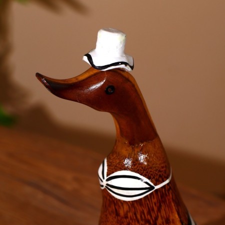 Souvenir "Duck on the beach" tree 27 cm-4