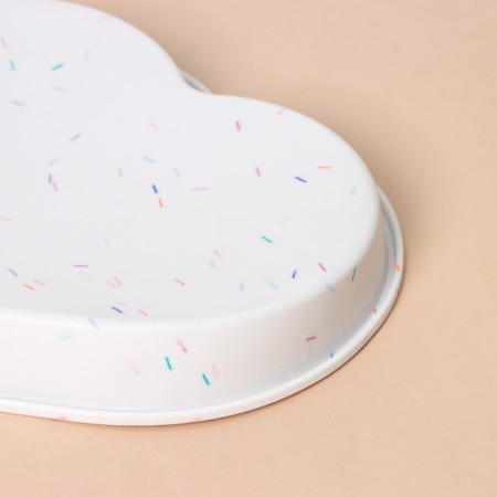 Baking uniform Konfinetta "Heart", silicone, 25 × 23 × 3.5 cm (internal dimensions 23 × 21 × 3.5 cm), white color-2