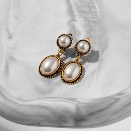 Clips "Circle with Oval" with setting, color black gold-3