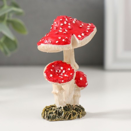 Polystone souvenir "Three red fly agaric" mix 8.9x5.8x5.4 cm-2