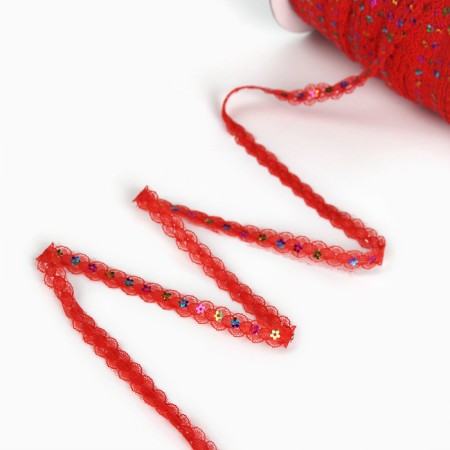 Hypyur -red braid with sequins, 1.3 cm, in Bobin 548 m-1