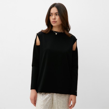 Jumper (longshit) with open shoulders of the river. 44 black