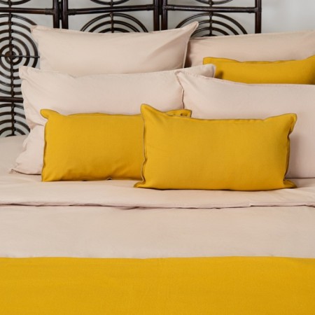 Mustard blanket with a contrasting edging Essential, size 180x250 cm-2