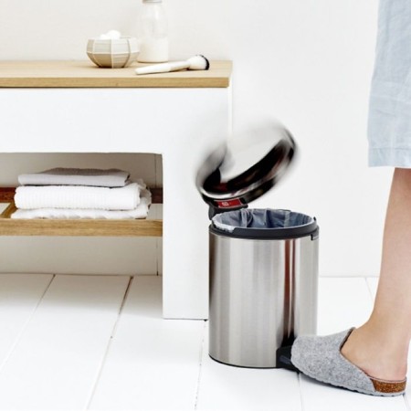 Brabantia Newcon bucket, plastic inner bucket, with a pedal, steel color, 5 liters-6