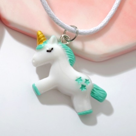 Children's pendant "chosen" unicorn, color