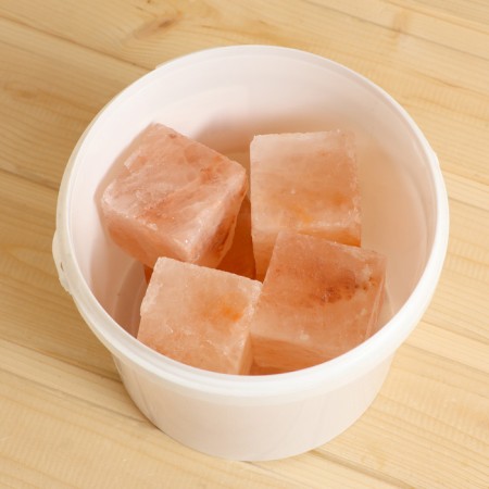 Salt Cubes 50*50 mm, bucket 2 kg-3
