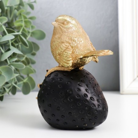 Polystone souvenir "Golden Sparrows on black strawberries" 13x10x7 cm-4