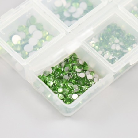 Decor for creativity Glass "Rhinas. Green" d = 2-4.8 mm nr 1188 pcs 6x8x1.5 cm-3