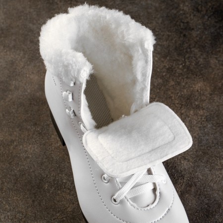 Figure skates Winter Star with fur, p. 39-14