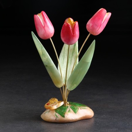 Souvenir tulips with a butterfly, 3 flowers, pink, selenite-3