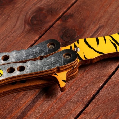 Wooden souvenir "Butterfly knife" tiger-4