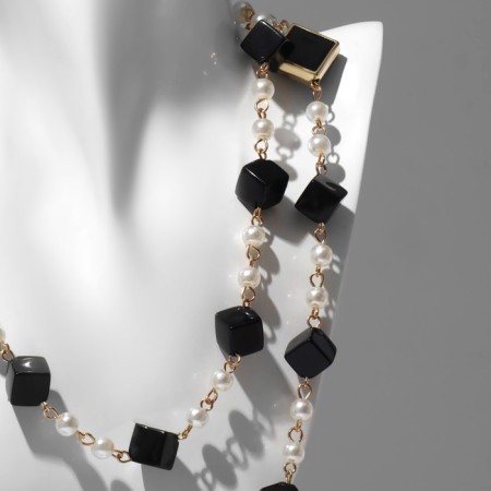 Beads with pearls "gallantry", black and white color in gold, 80 cm-2