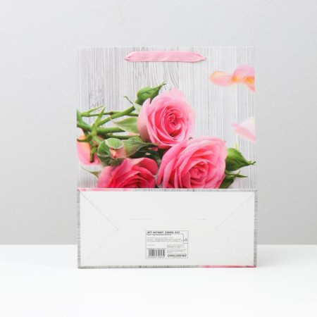 Laminated "rose" 26x32x12 package-1