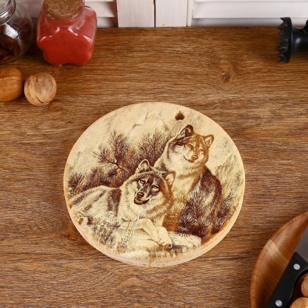 Board from the massif “wolves”, round, 18 × 18 cm No. 1