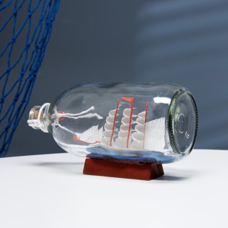 Souvenir ship in a bottle 18x10x8cm, white-2