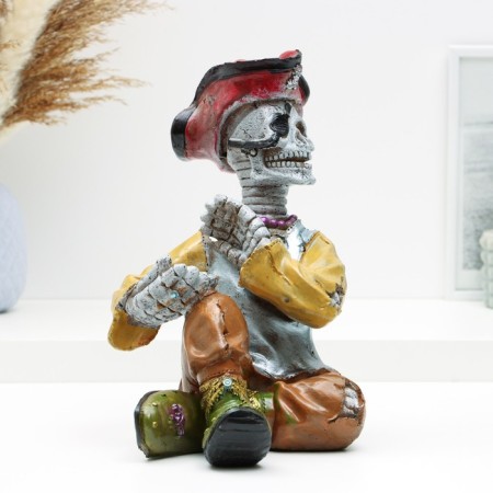 Stand for the bottle "Pirate Captain Hook" 15x24x28cm-1