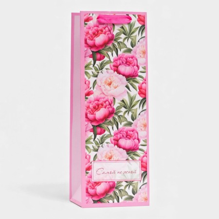 The package laminated for the bottle of the "most tender", 13 x 36 x 10 cm