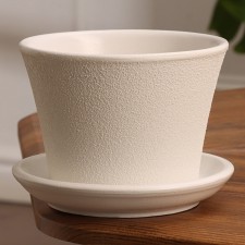 Flower pot 